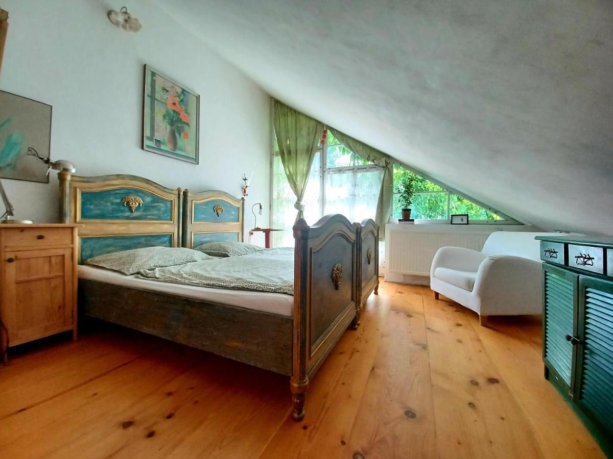 Artist Apartment Banska Bystrica Bagian luar foto