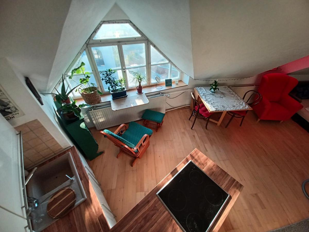 Artist Apartment Banska Bystrica Bagian luar foto